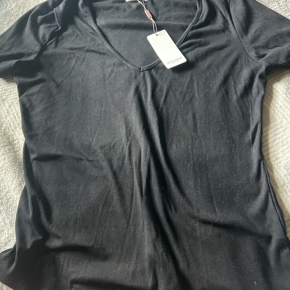 other Tops - Black Fitted Short Sleeve Tee